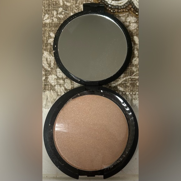 It Cosmetic Hello Light Radiance 0.33oz MNS40W Anti Aging Powder Luminizer - Picture 1 of 3